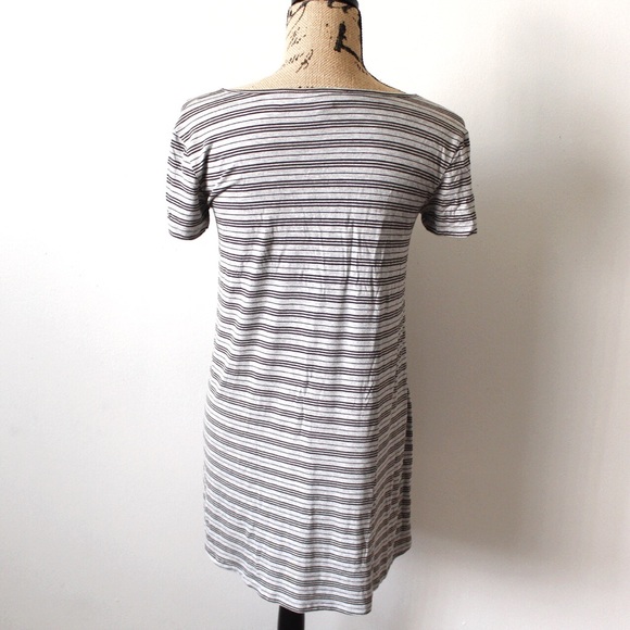 Forever 21 Small Grey & Black Striped Short Sleeve Midi Dress - Picture 2 of 6